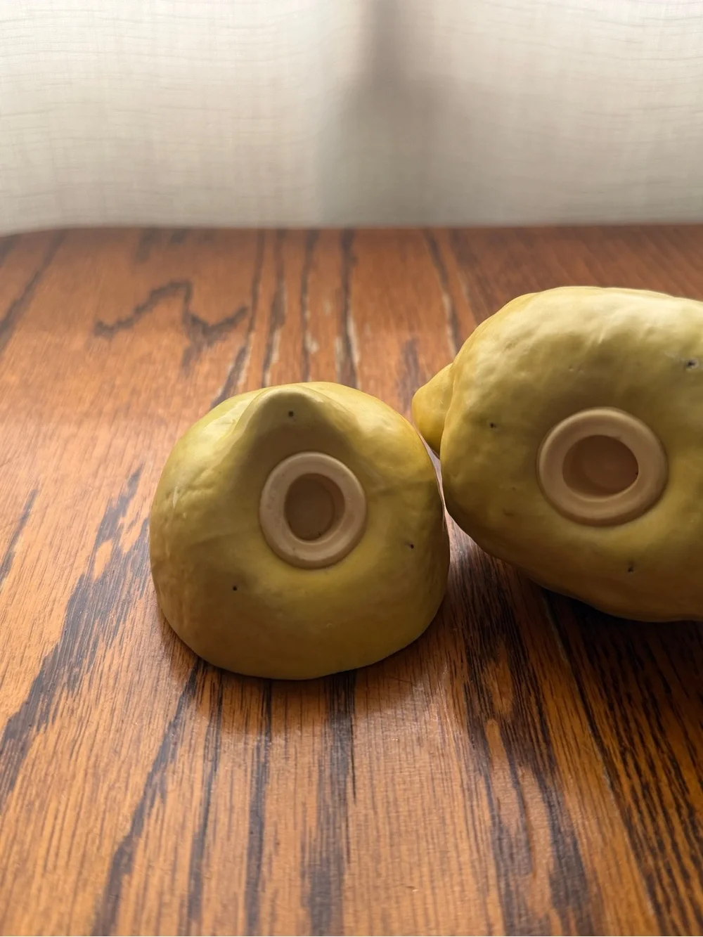 1990s Patricia Garrett Handmade American Pottery Lemons Salt & Pepper Set- 2